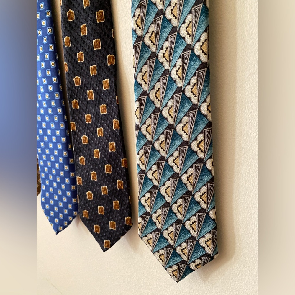 Ermenegildo Zegna Silk Tie Made in Italy pack of three - Picture 4 of 17